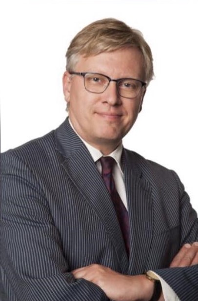 Drs. Eric Tigelaar, AA